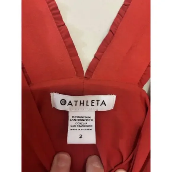Athleta Savannah Jumpsuit Jumper Romper Tie Waist V Neck Wide Leg Size 2